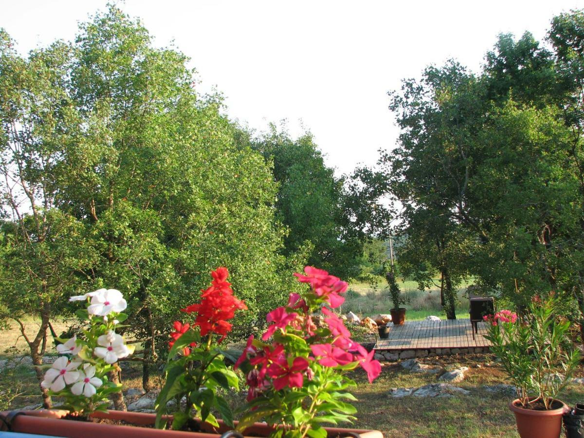 Roulotte-Quinta Hotel Blandas Bagian luar foto